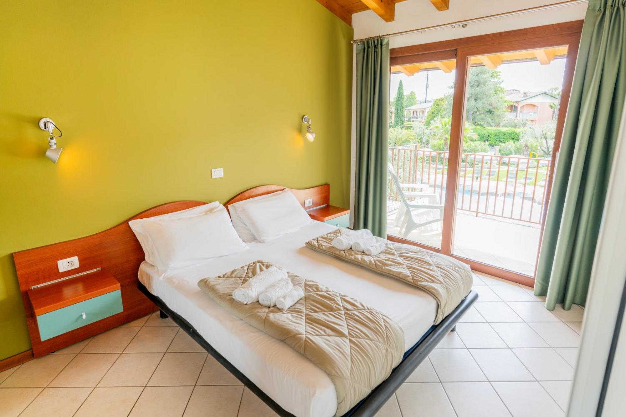 Residence Molino - Holiday Apartments Манерба-дель-Гарда Екстер'єр фото