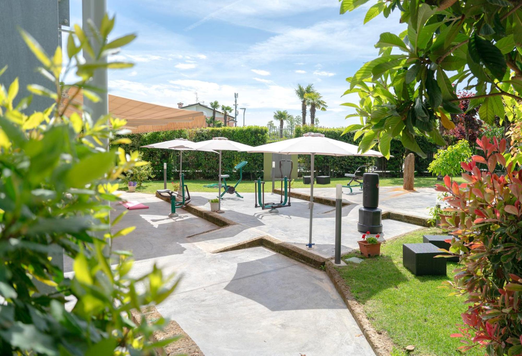 Residence Molino - Holiday Apartments Манерба-дель-Гарда Екстер'єр фото